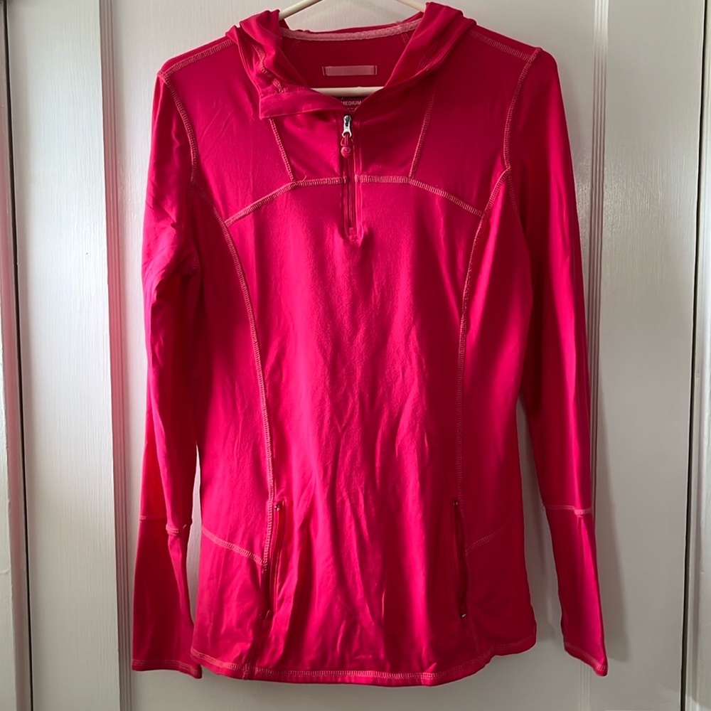 Sports top